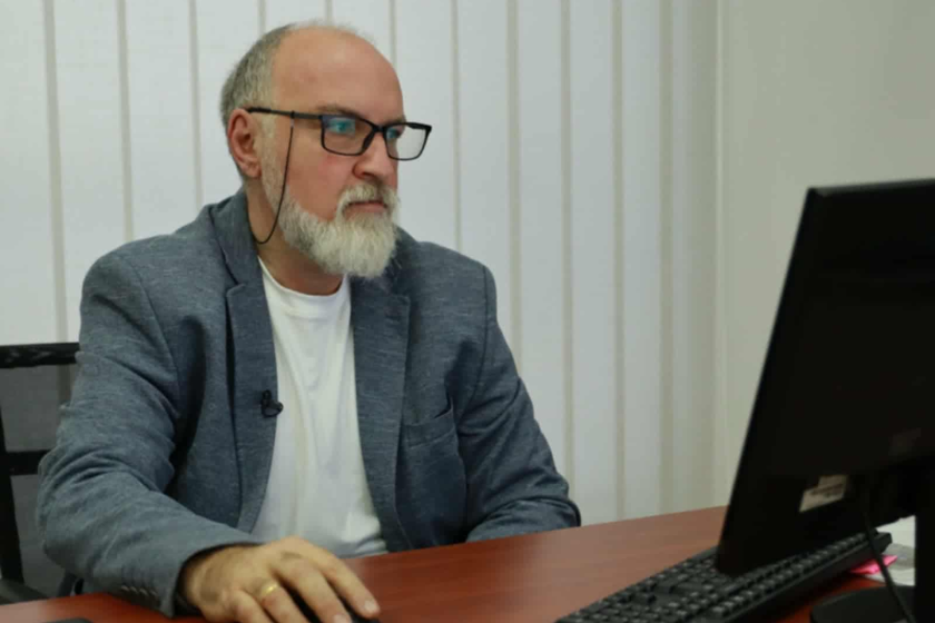 „რა სასაცილოდ უხარია ოპოზიციას მათი ვითომ კერპი ტრამპის ფავორიტის, ორბანის დამარცხება“