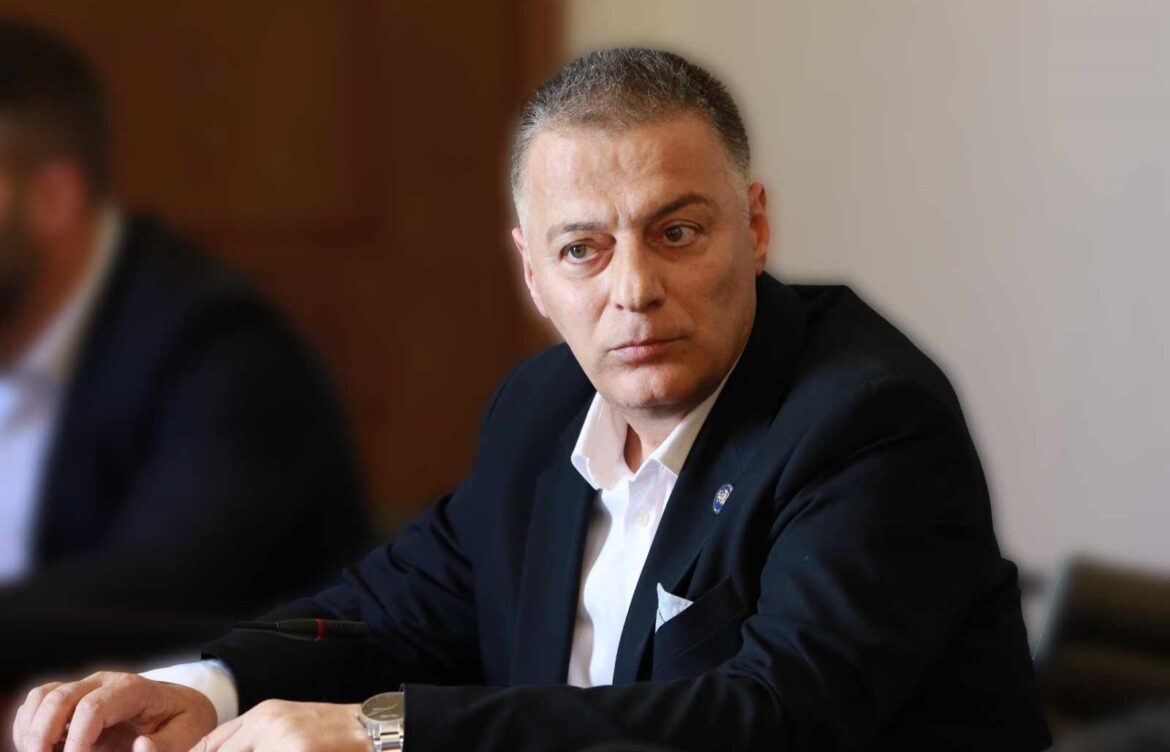 ზაალ მიქელაძე: საკუთარი ერის ინტერესები ყველაზე მაღლა უნდა დავაყენოთ