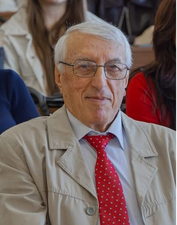 ღირსეული მეცნიერი და პიროვნება