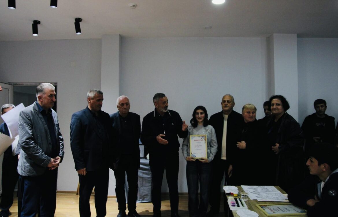 კონკურსი ცნობილი მხატვრის  პრემიის მოსაპოვებლად