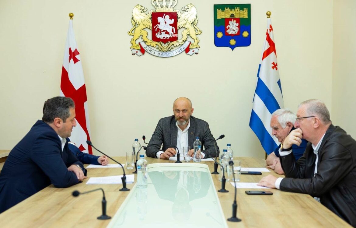 კომიტეტმა მინისტრის მიერ წარმოდგენილი ინფორმაცია ცნობად მიიღო