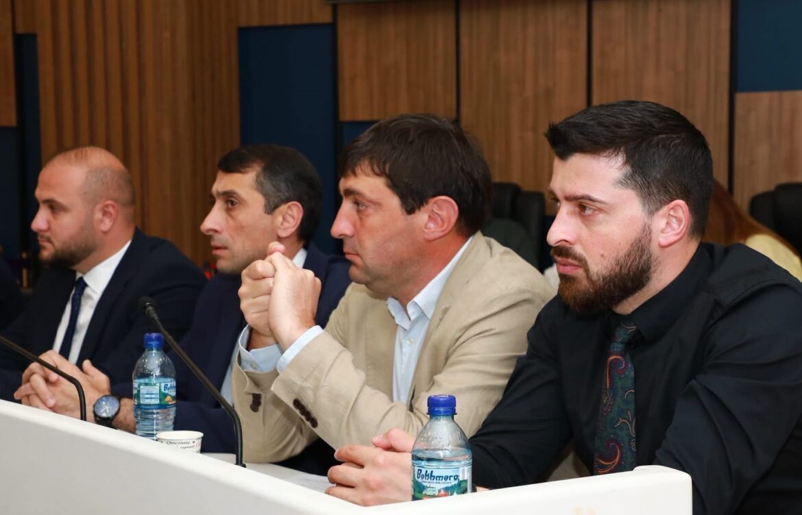 ბათუმის საკრებულოში მორიგი სხდომა გაიმართა