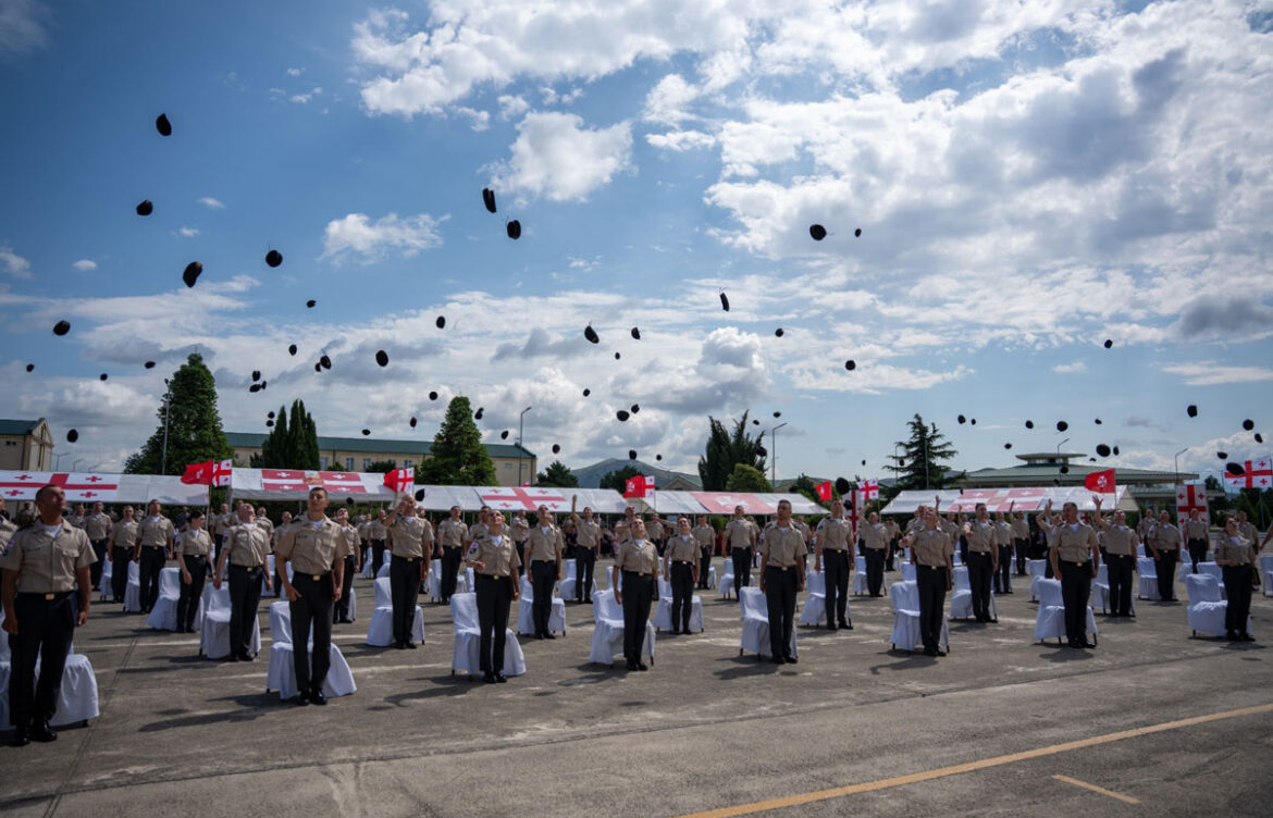 თავდაცვის ძალებს ახალგაზრდა ოფიცრები შეემატა