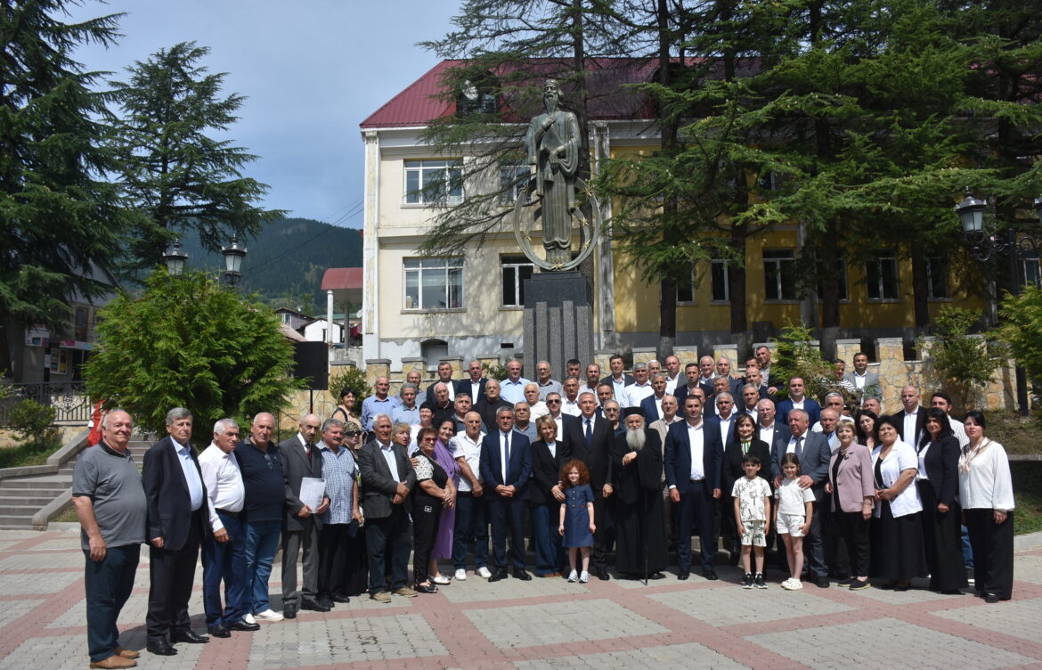 ტბელის ძეგლის გახსნა დაბა ხულოში და „ტბელობა“ – ხიხაძირში გაგრძელებული ზეიმი