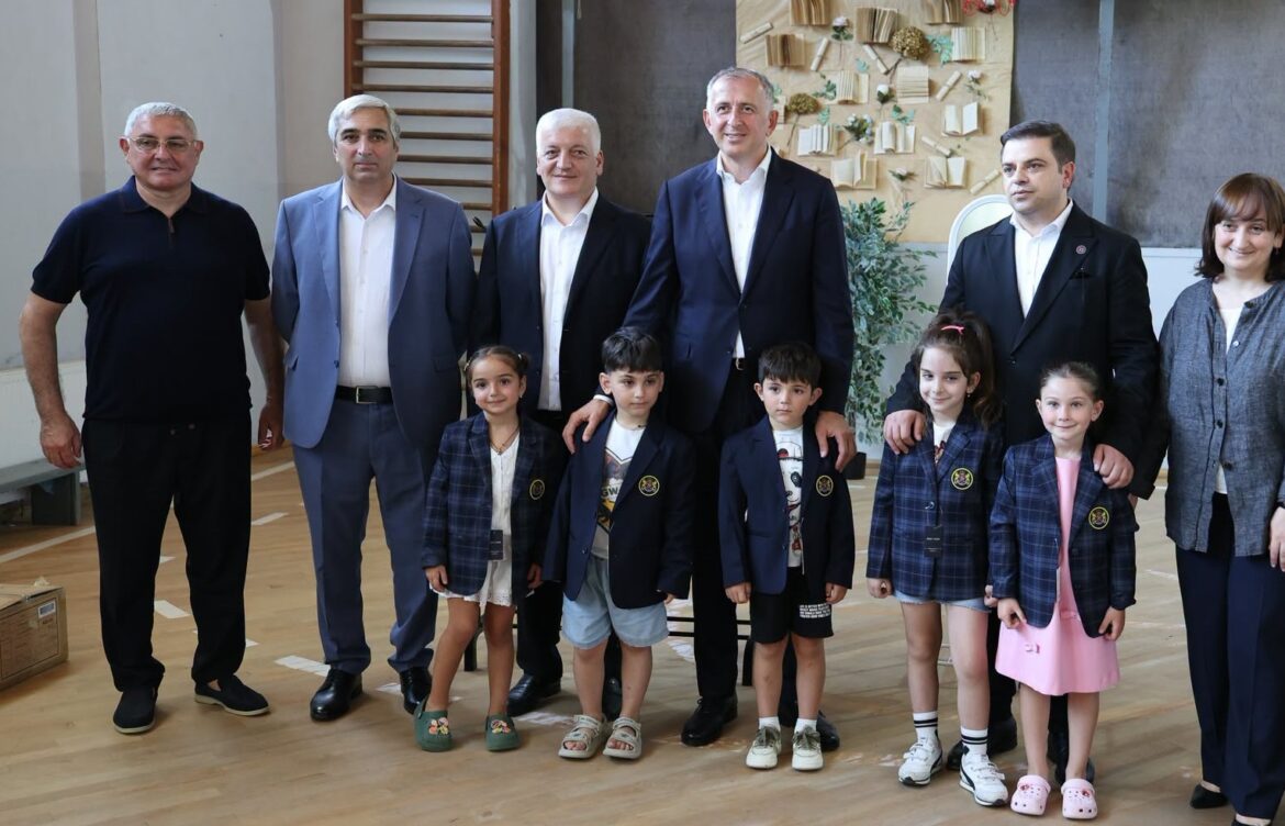 ქობულეთში საგანმანათლებლო ინფრასტრუქტურული პროექტების მიმდინარეობას გაეცნენ
