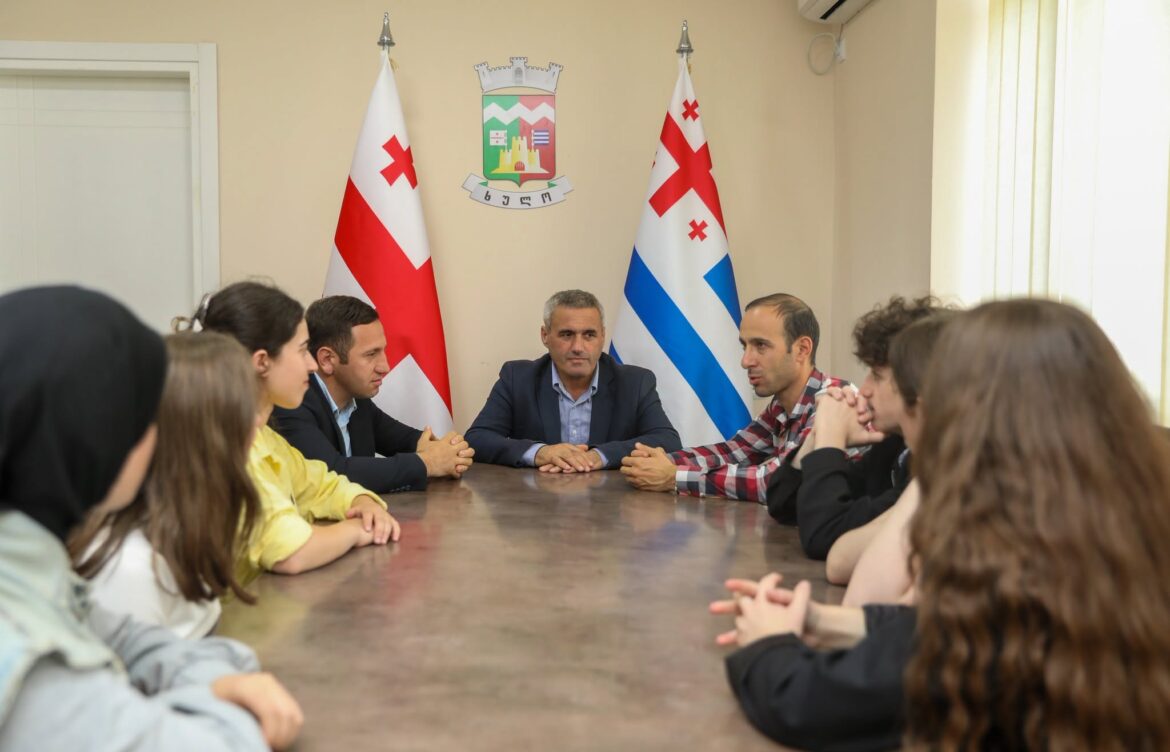 ახალგაზრდების ინიციატივებს გაეცნენ