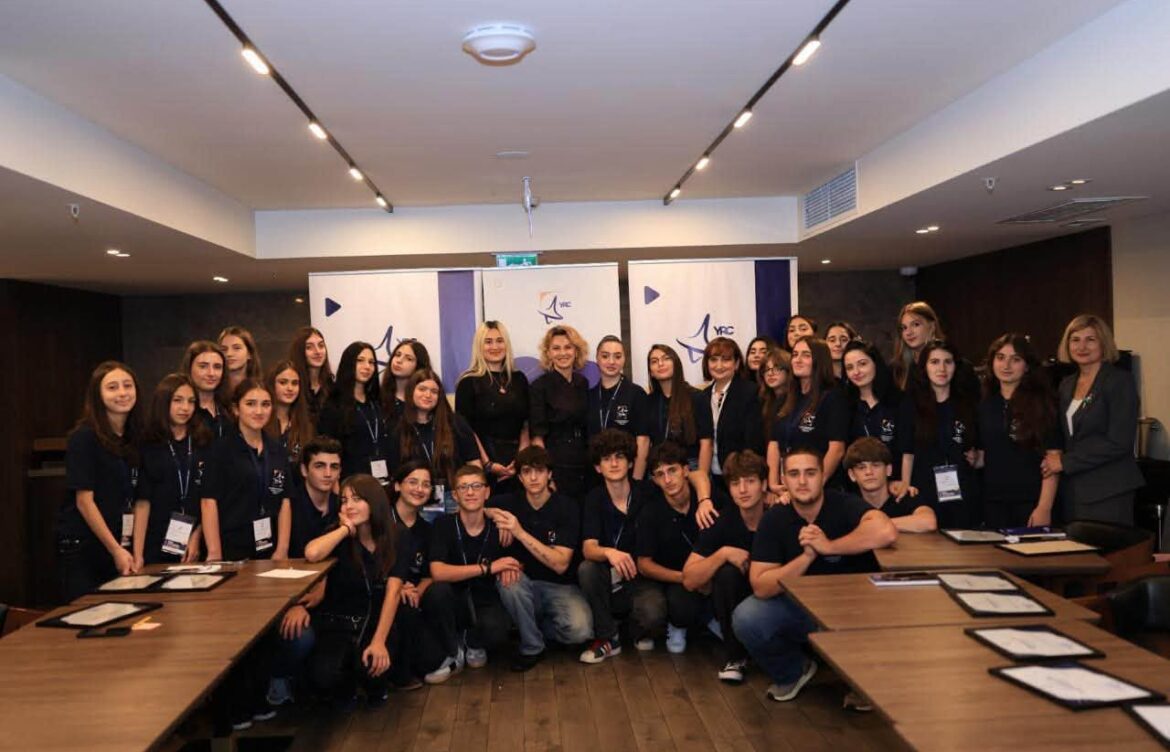 პანელური შეხვედრა – პროფესიული ორიენტაციის საკითხებზე