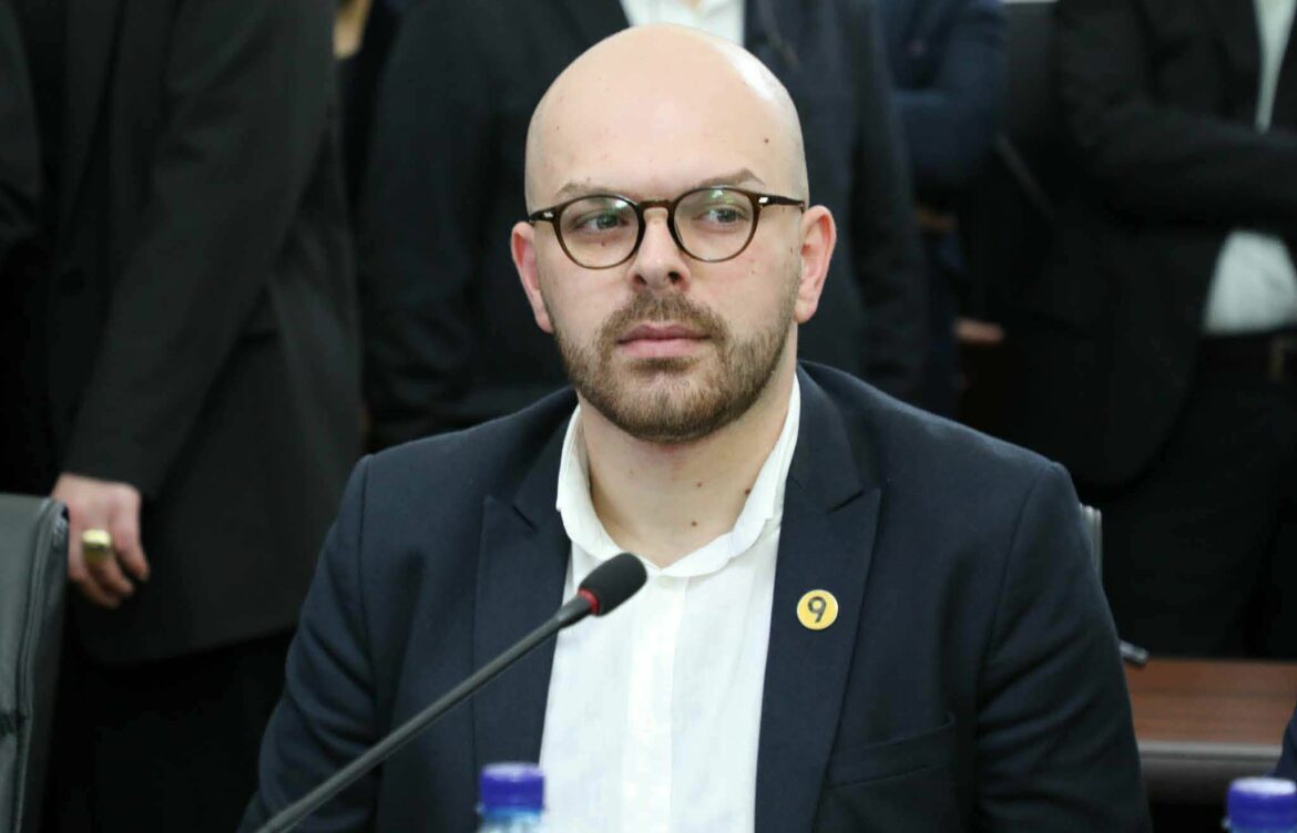 „ჩვენი მიმართულება ხელისუფლების ოპონირებაა“