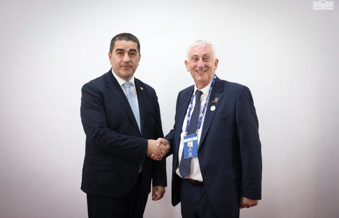 პარლამენტის თავმჯდომარე გაერთიანებული სამეფოს თემთა პალატის თავმჯდომარეს შეხვდა
