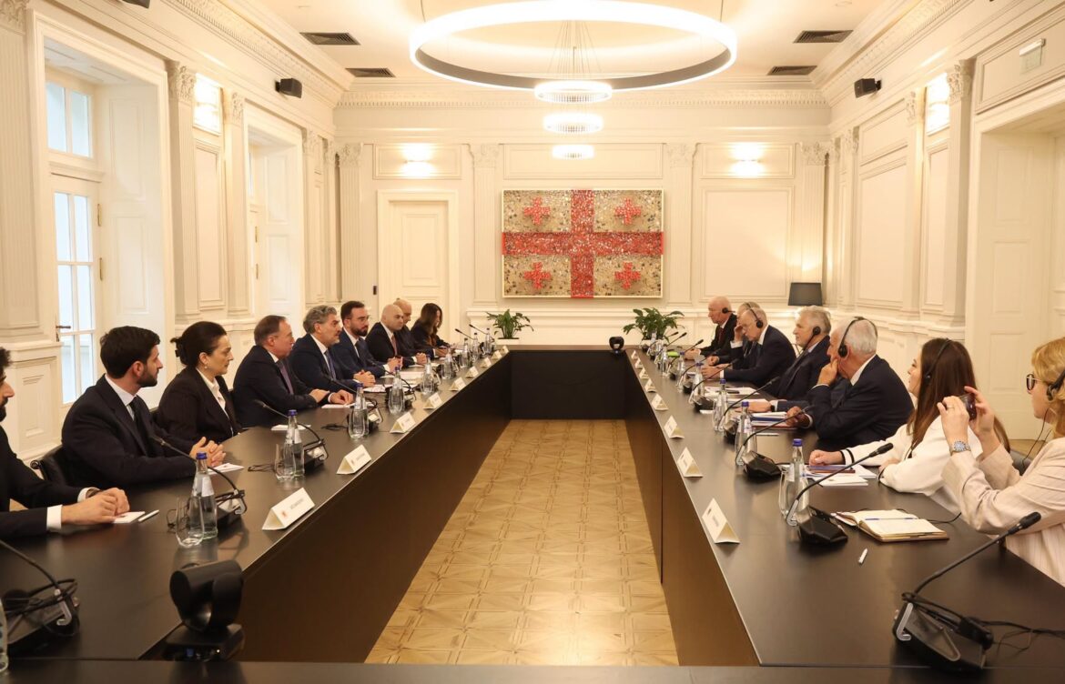მიხეილ ყაველაშვილი აღმოსავლეთ და ცენტრალური ევროპისა და ცენტრალური აზიის ნარკოპოლიტიკის კომისიის თავმჯდომარეს, პოლონეთის ყოფილ პრეზიდენტ ალექსანდერ კვაშნევსკის  შეხვდა