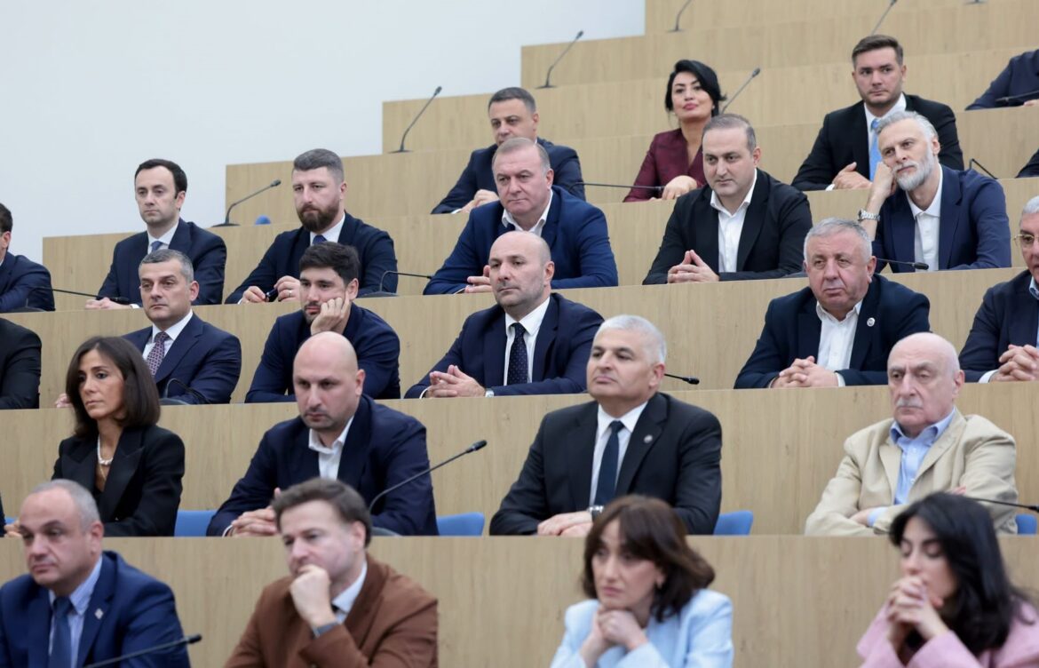 „ქართული ოცნების“ პოლიტიკური საბჭოს შემადგენლობა განახლდა